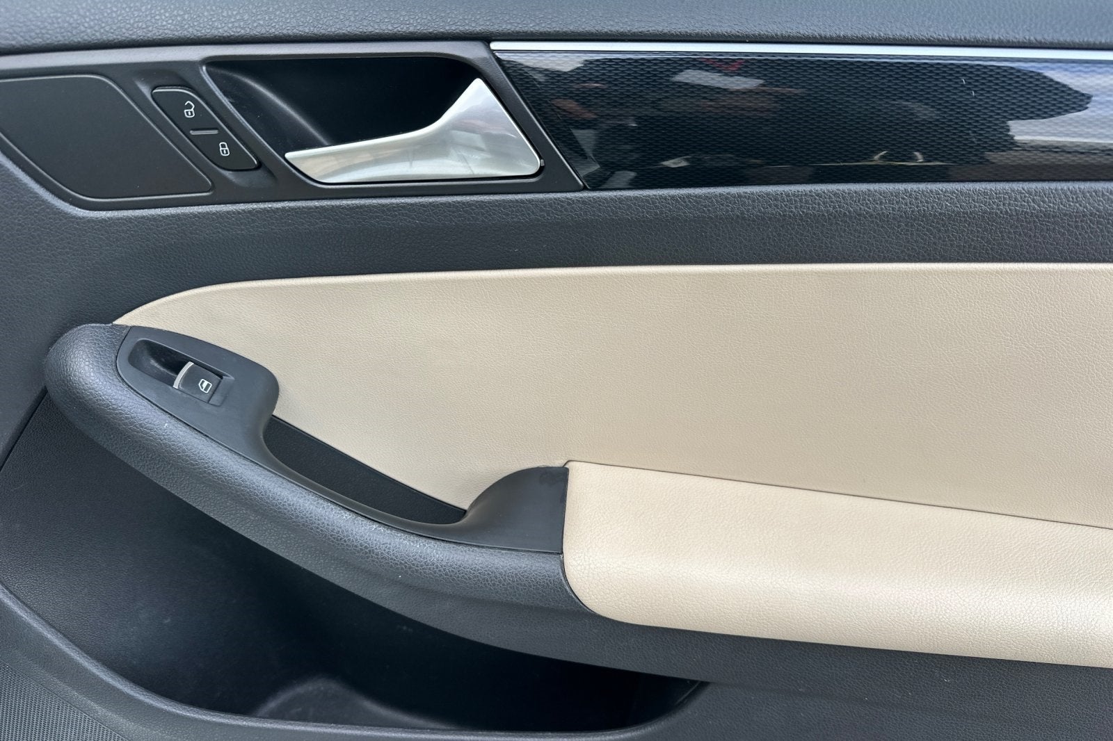 2017 Volkswagen Jetta 1.8T SEL