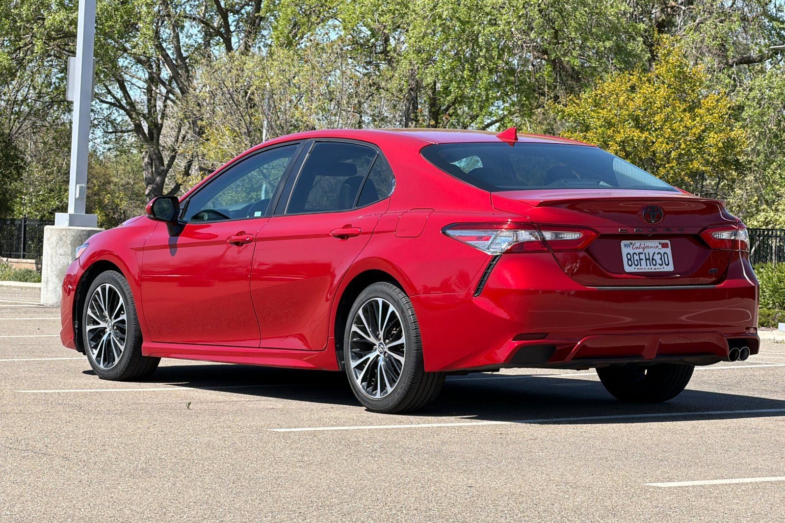 2019 Toyota Camry SE