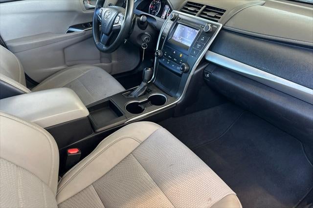 2016 Toyota Camry SE