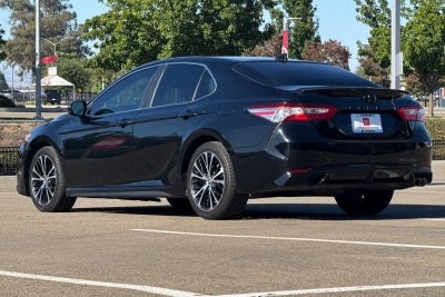 2020 Toyota Camry SE