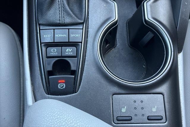 2021 Toyota Camry Hybrid SE