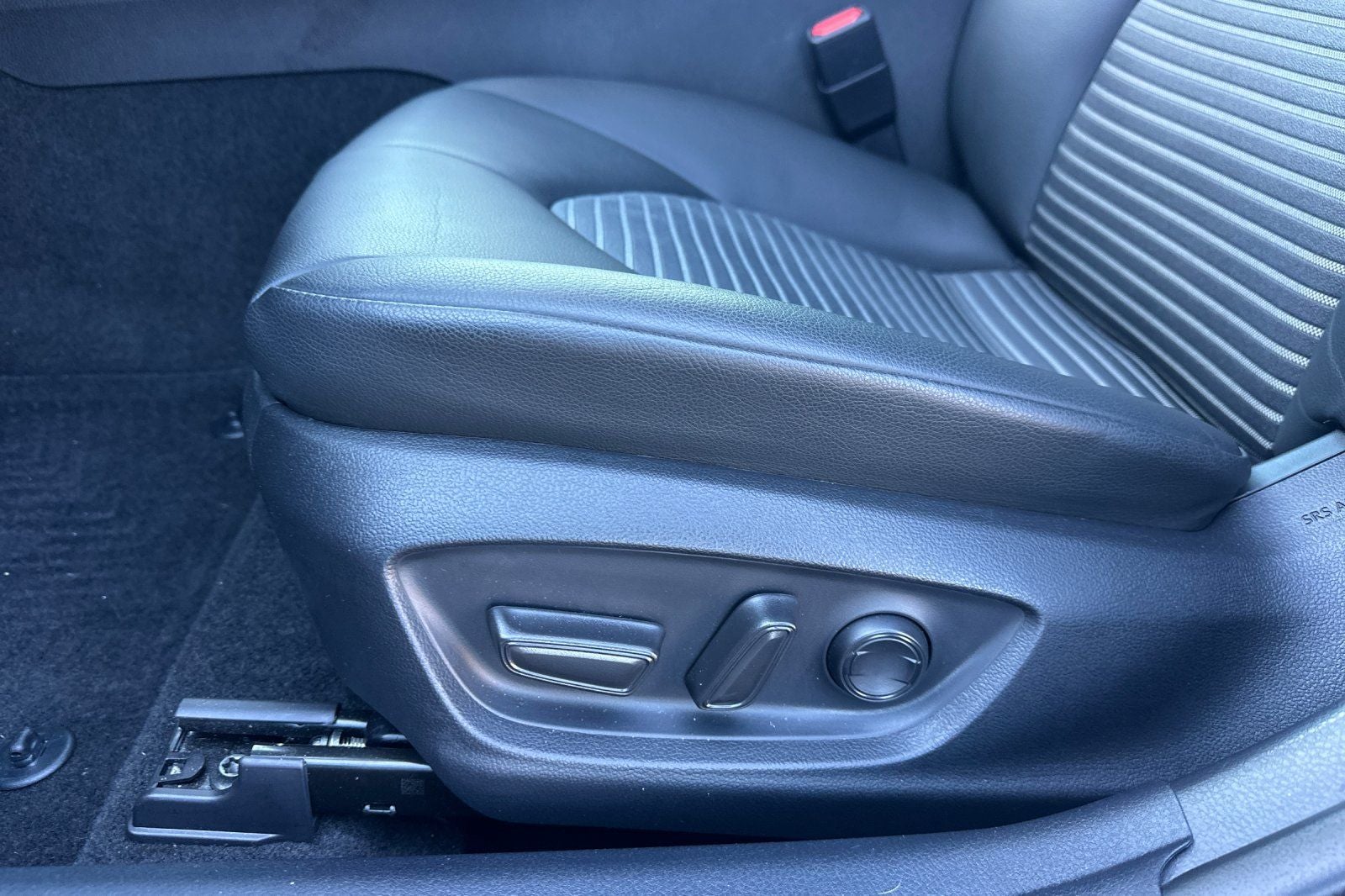 2023 Toyota Camry Hybrid SE