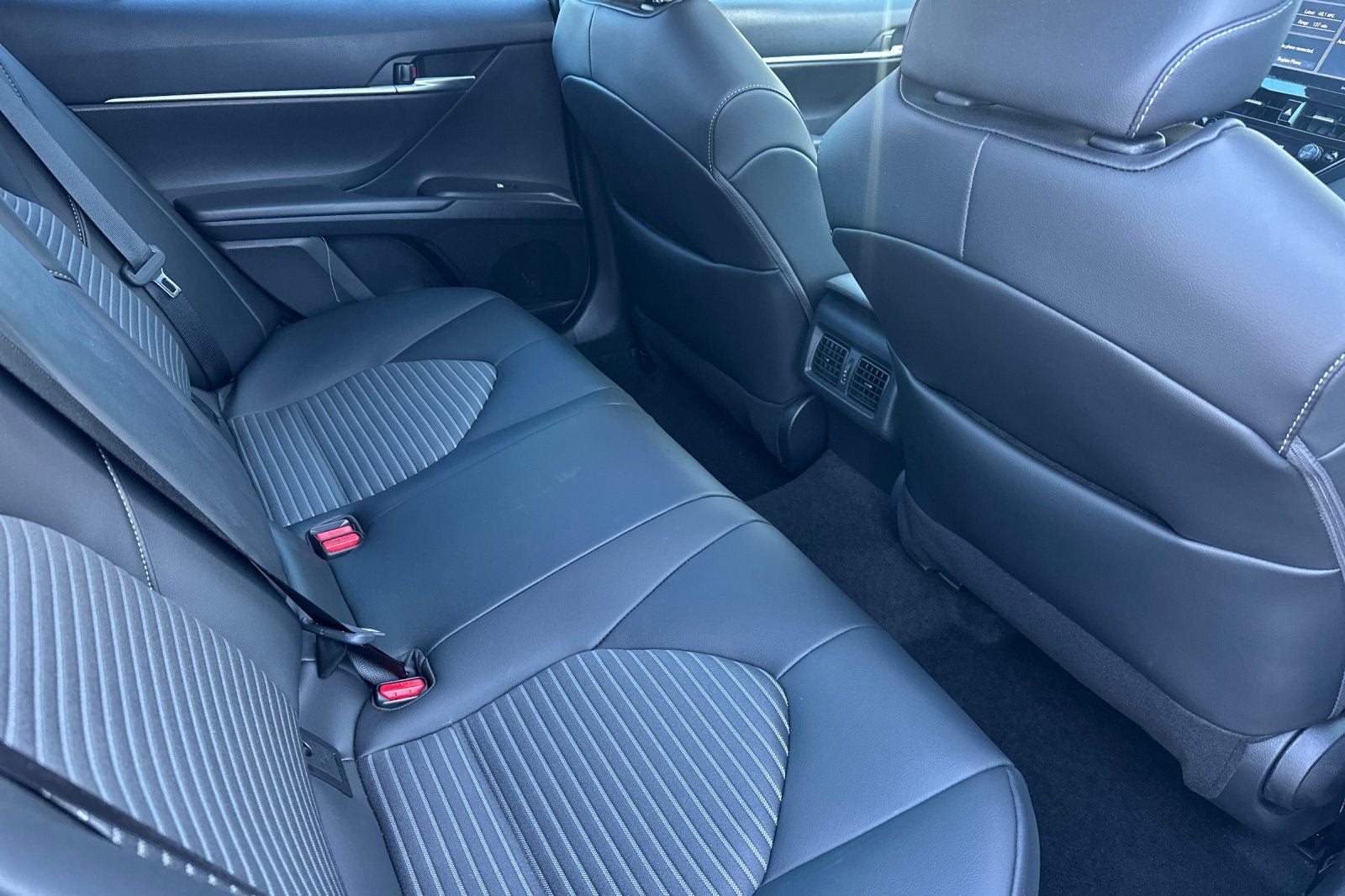 2023 Toyota Camry Hybrid SE