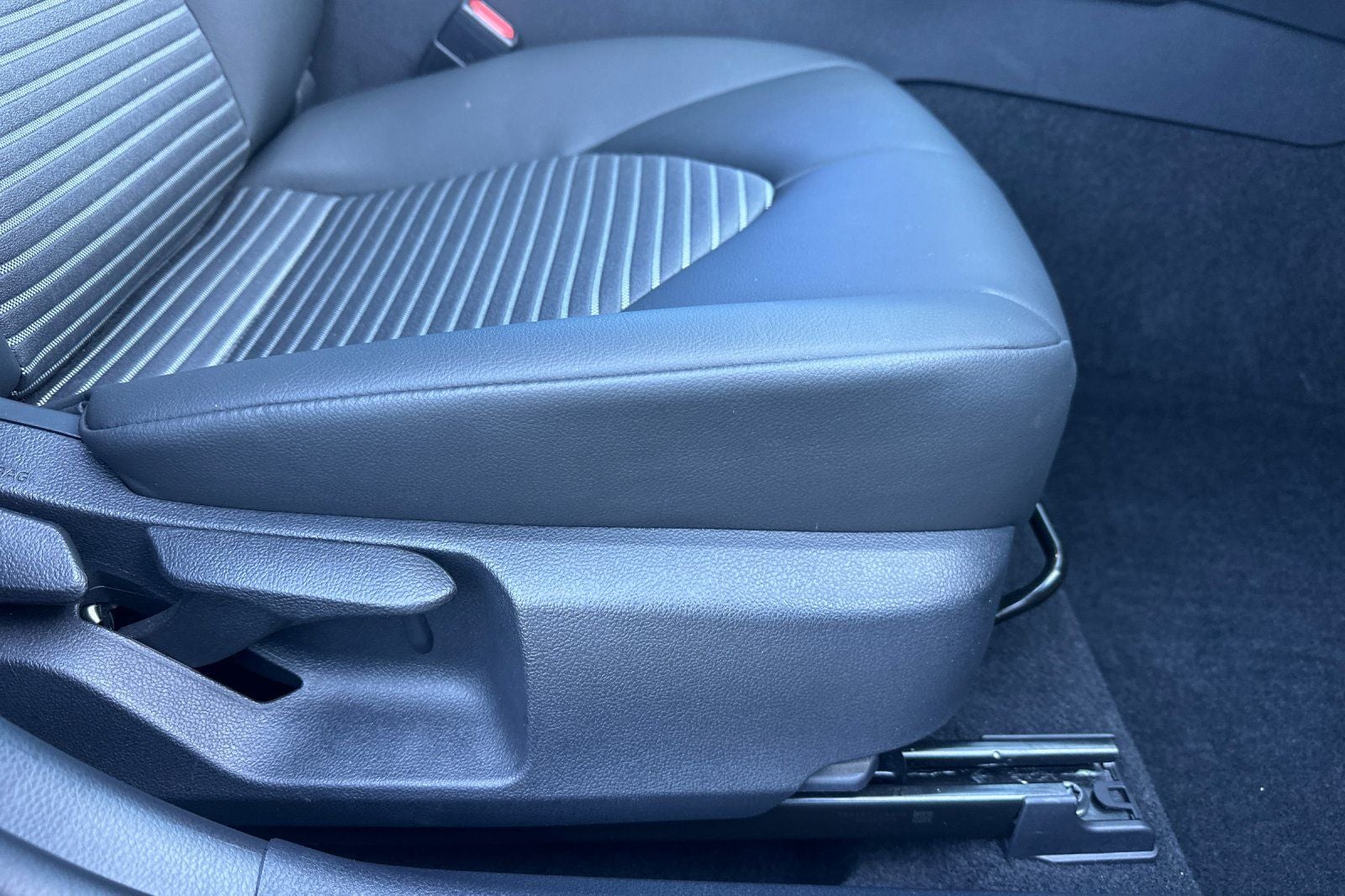 2023 Toyota Camry Hybrid SE