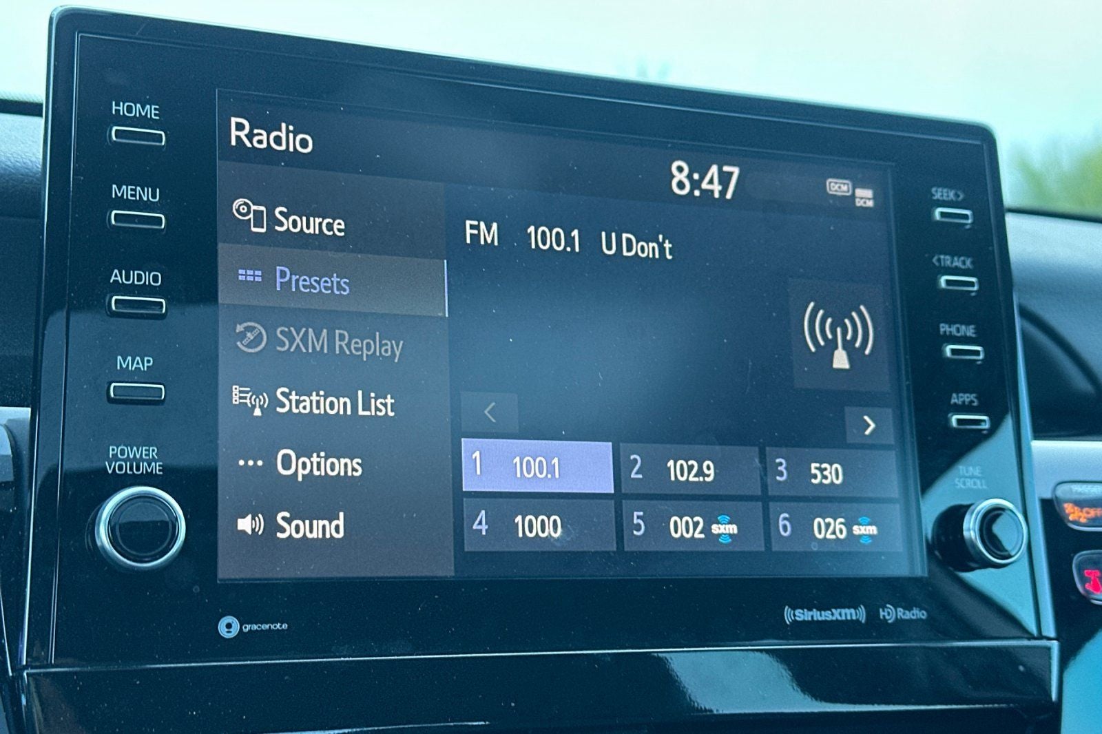 2023 Toyota Camry Hybrid SE