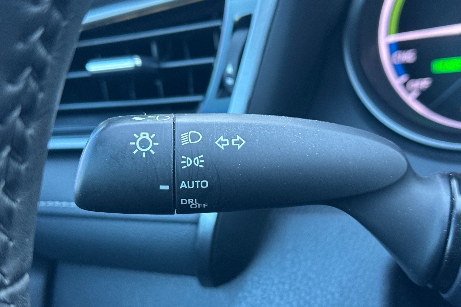 2023 Toyota Camry Hybrid SE