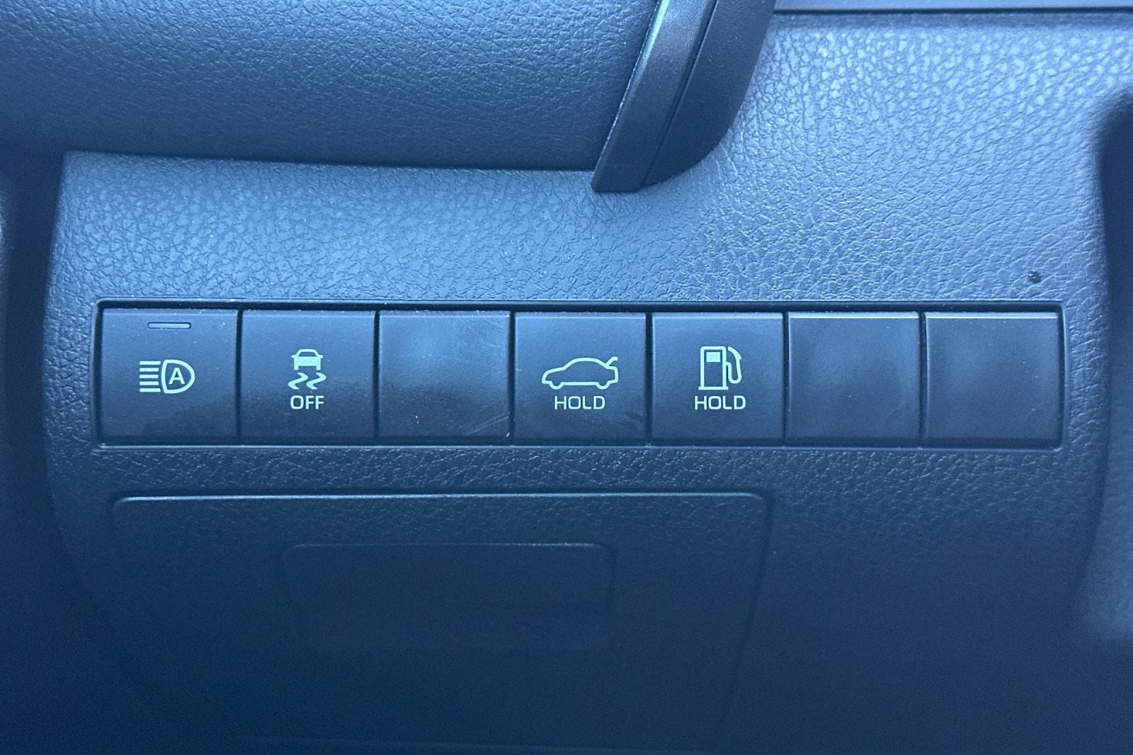 2023 Toyota Camry Hybrid SE