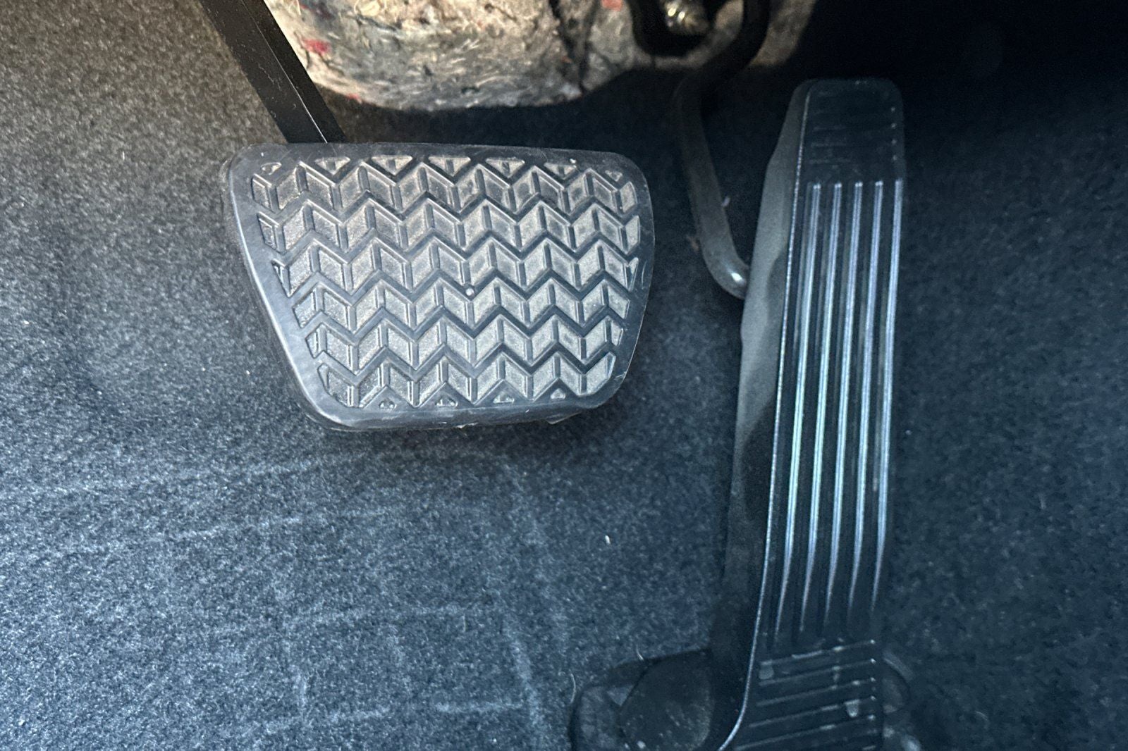 2023 Toyota Camry Hybrid SE