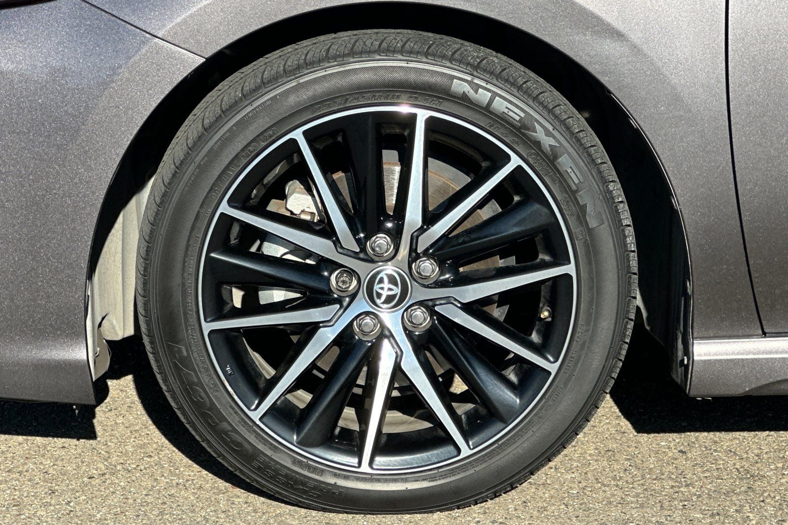 2023 Toyota Camry Hybrid SE