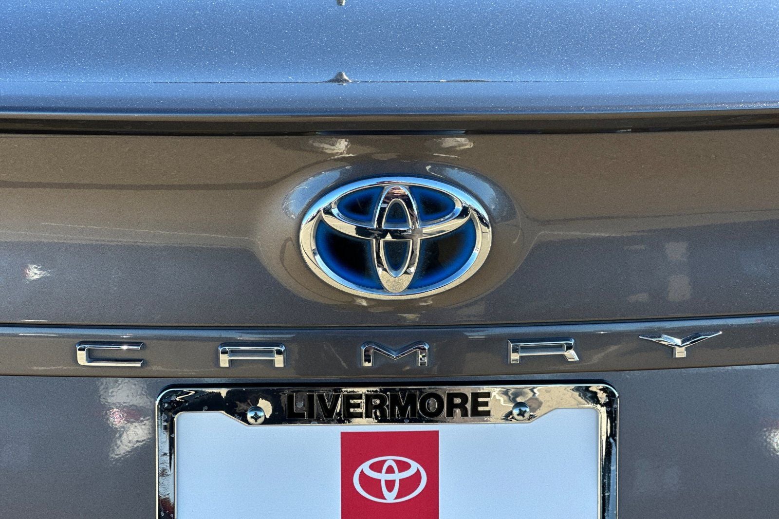 2023 Toyota Camry Hybrid SE