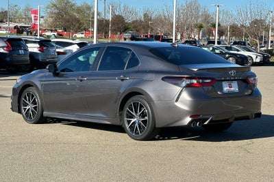 2023 Toyota Camry Hybrid SE
