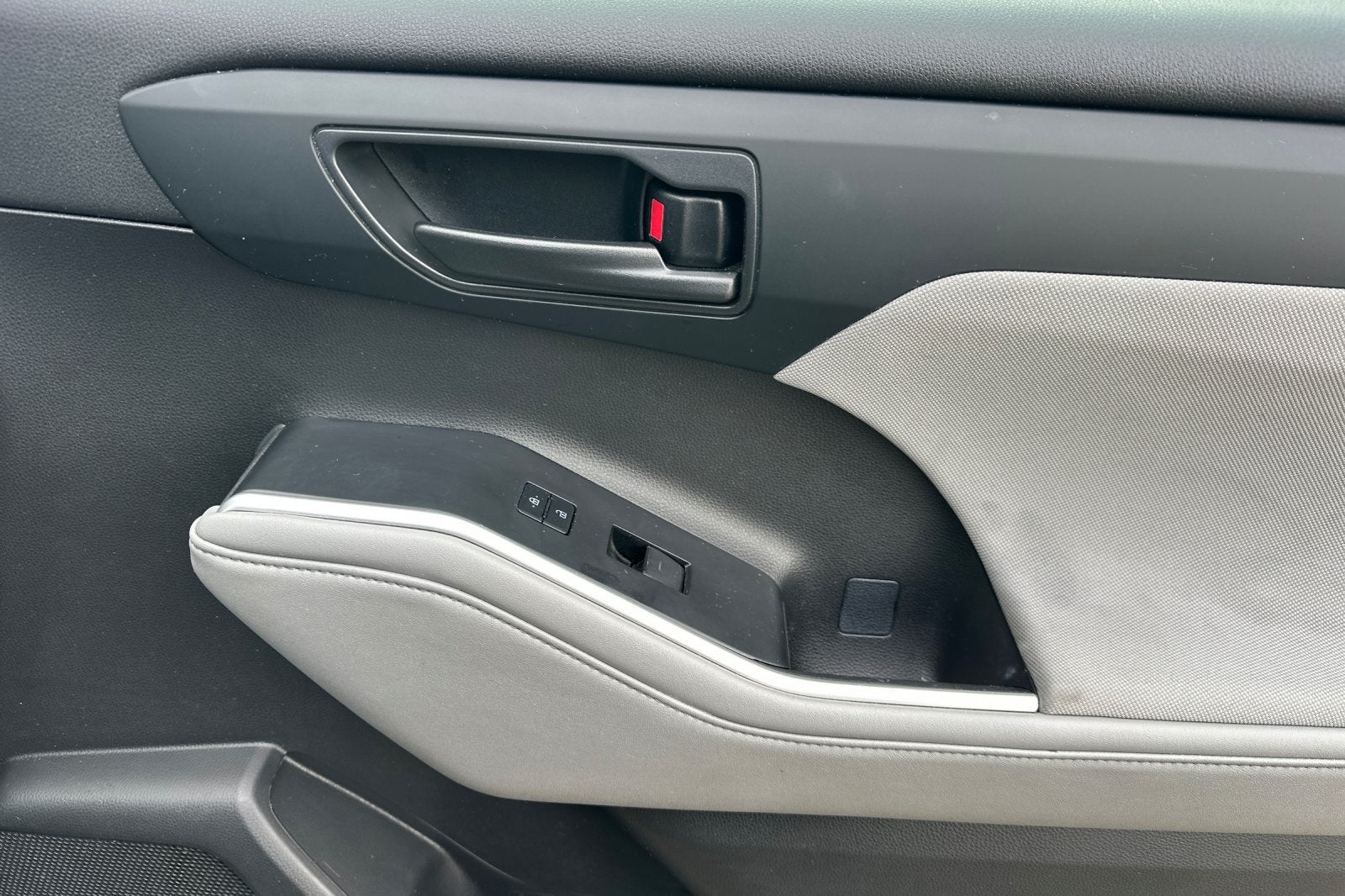 2021 Toyota Highlander Hybrid LE