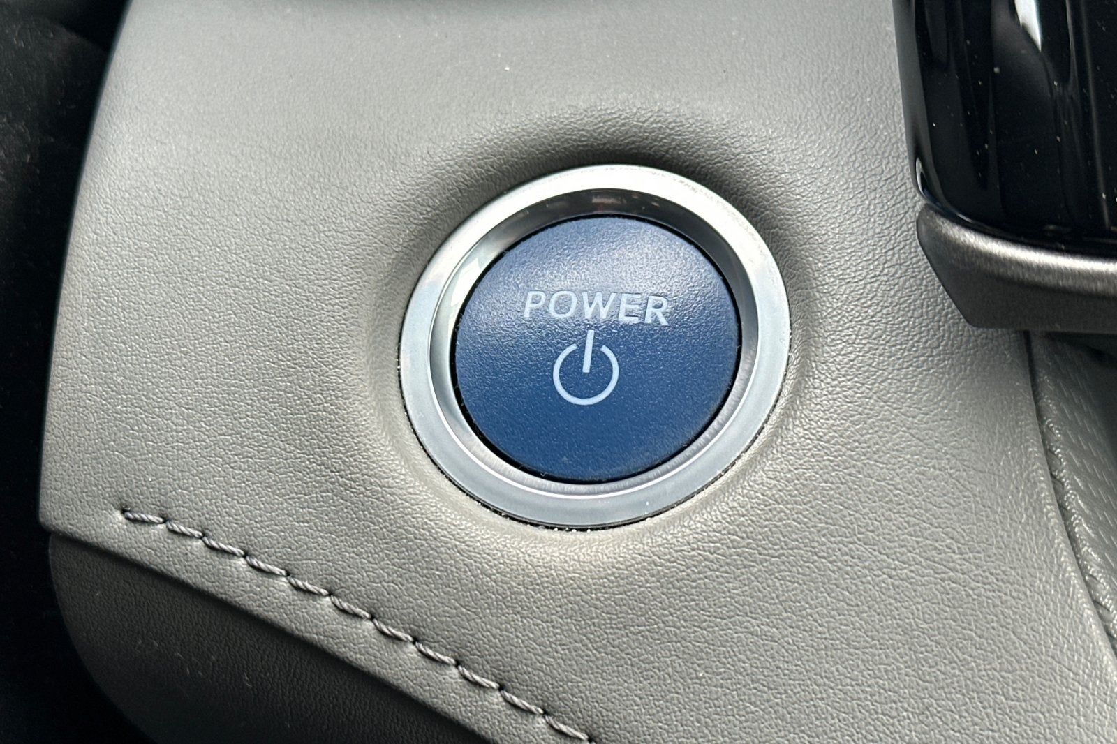 2021 Toyota Highlander Hybrid LE