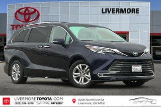2023 Toyota Sienna Platinum 7 Passenger