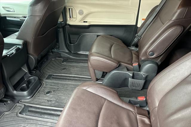 2023 Toyota Sienna Platinum 7 Passenger