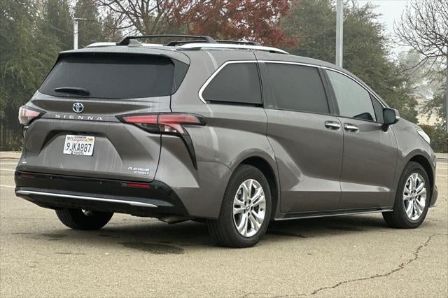 2023 Toyota Sienna Platinum 7 Passenger