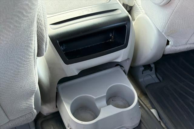 2014 Toyota Sienna LE 8 Passenger