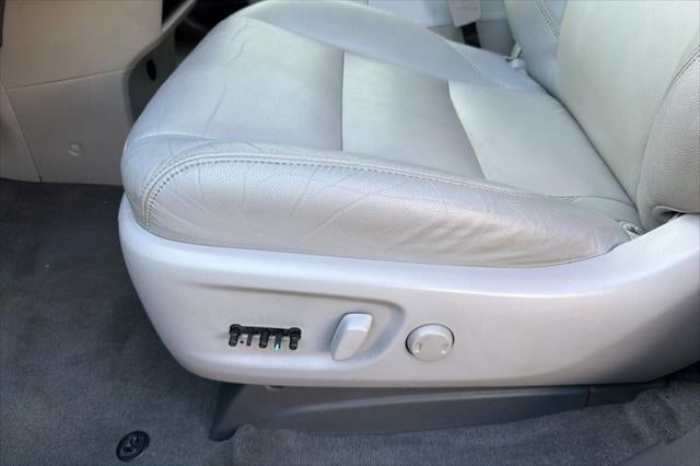2016 Toyota Sienna XLE 8 Passenger