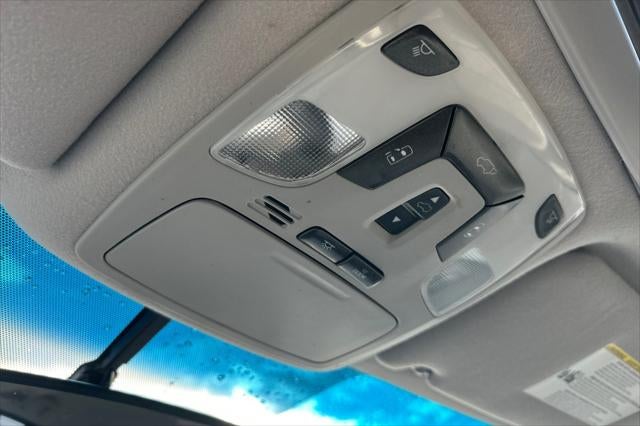 2013 Toyota Sienna XLE 8 Passenger