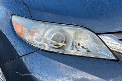 2013 Toyota Sienna XLE 8 Passenger