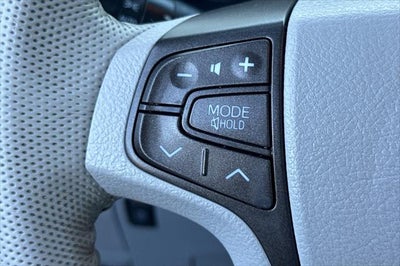 2013 Toyota Sienna XLE 8 Passenger