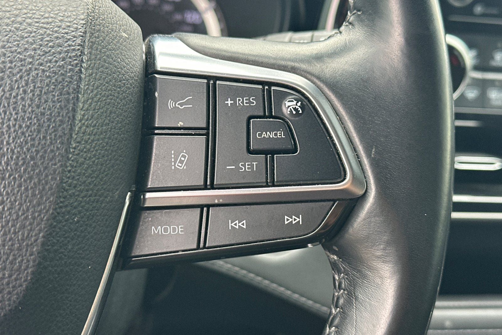 2021 Toyota Highlander Hybrid LE