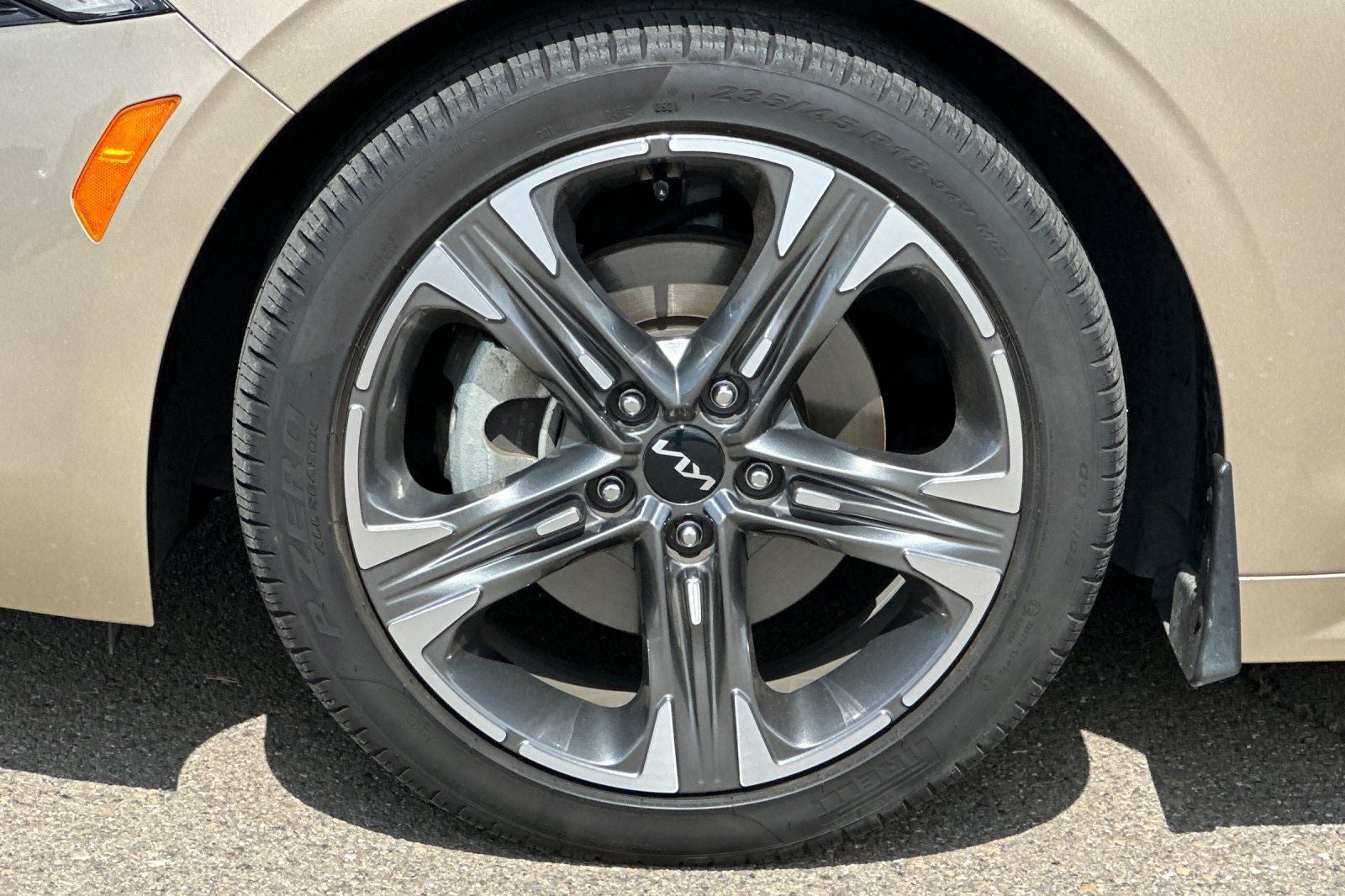2022 Kia K5 EX