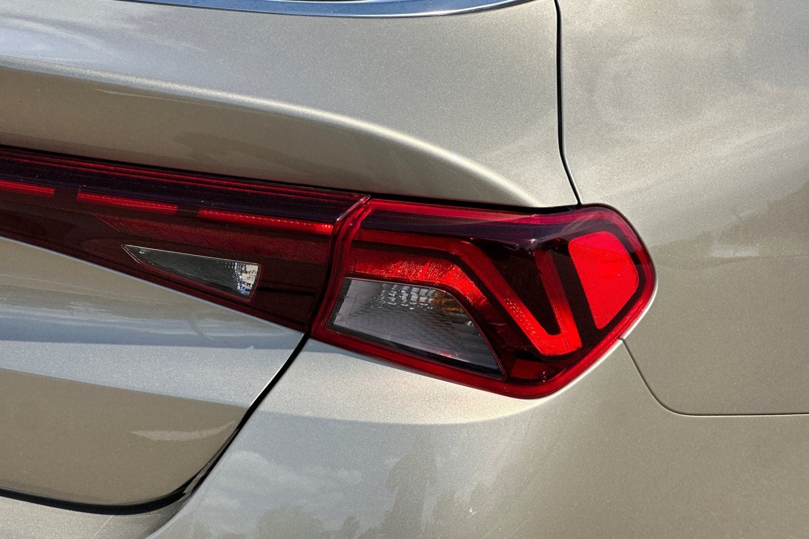 2022 Kia K5 EX