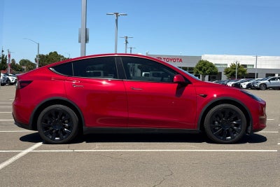2023 Tesla Model Y Long Range
