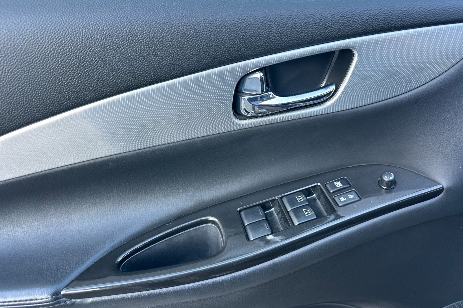 2017 INFINITI QX50 Base