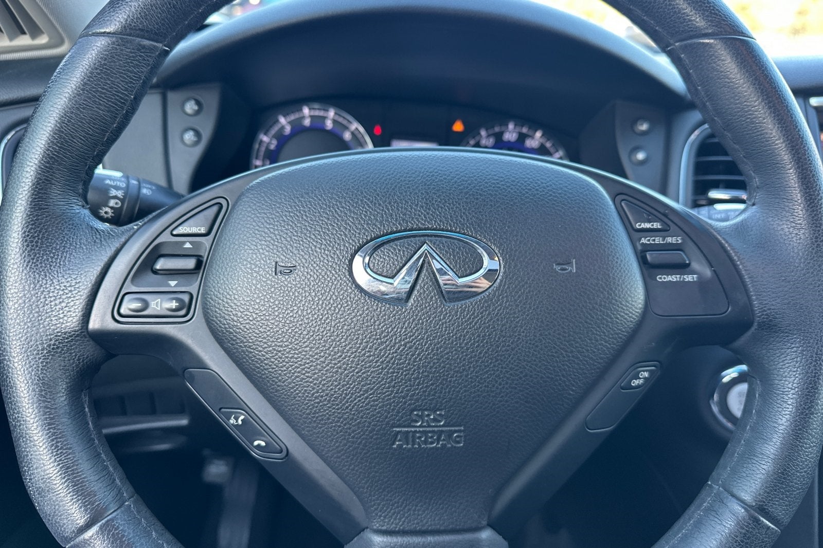 2017 INFINITI QX50 Base