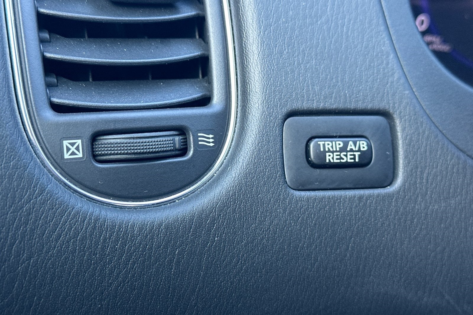 2017 INFINITI QX50 Base