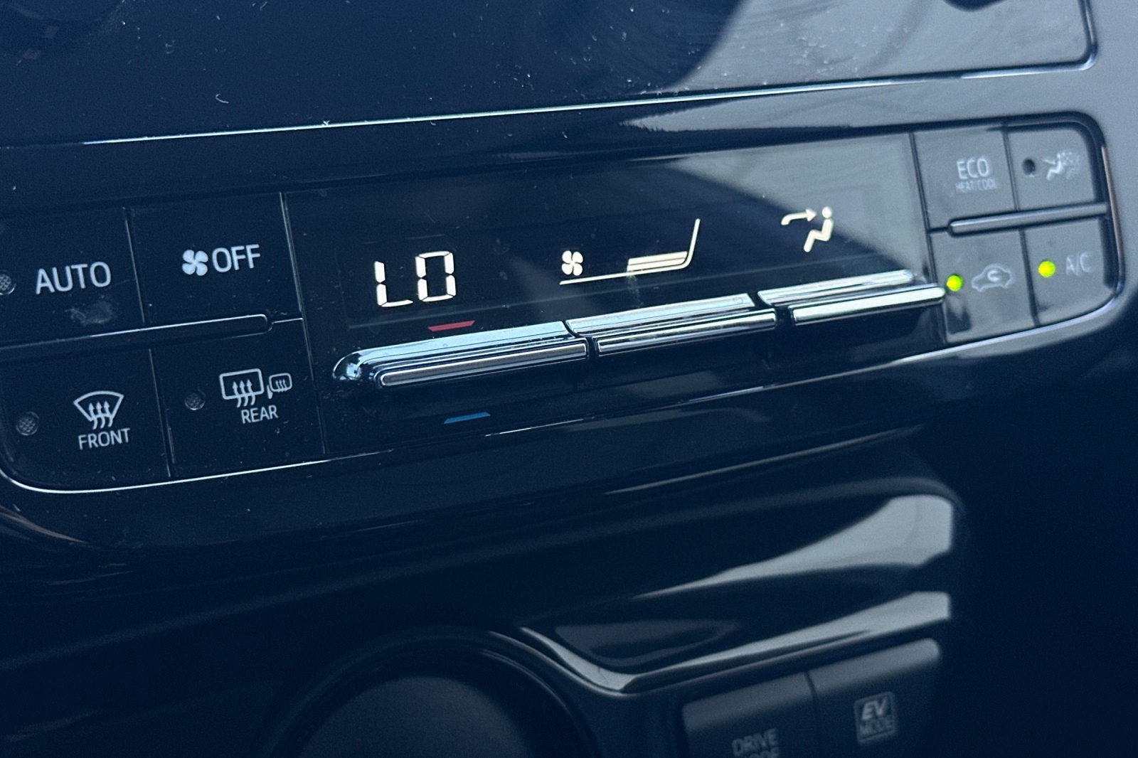 2019 Toyota Prius XLE