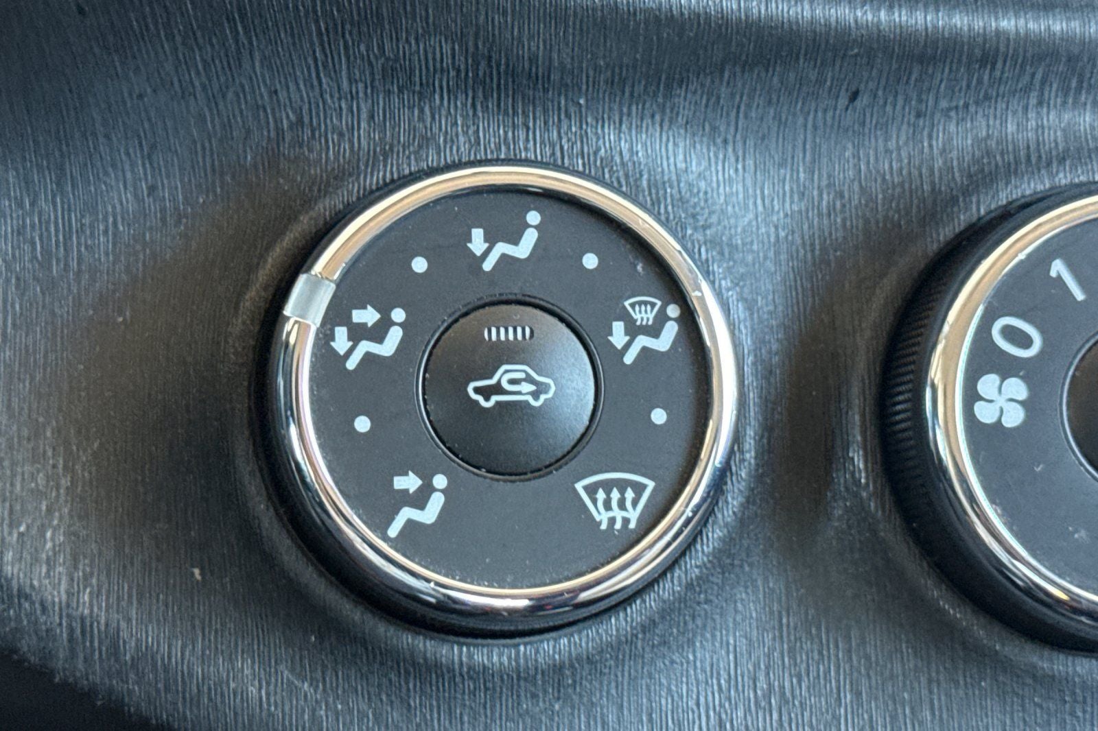 2012 Toyota Yaris LE