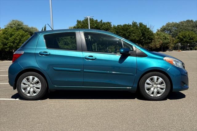 2012 Toyota Yaris LE