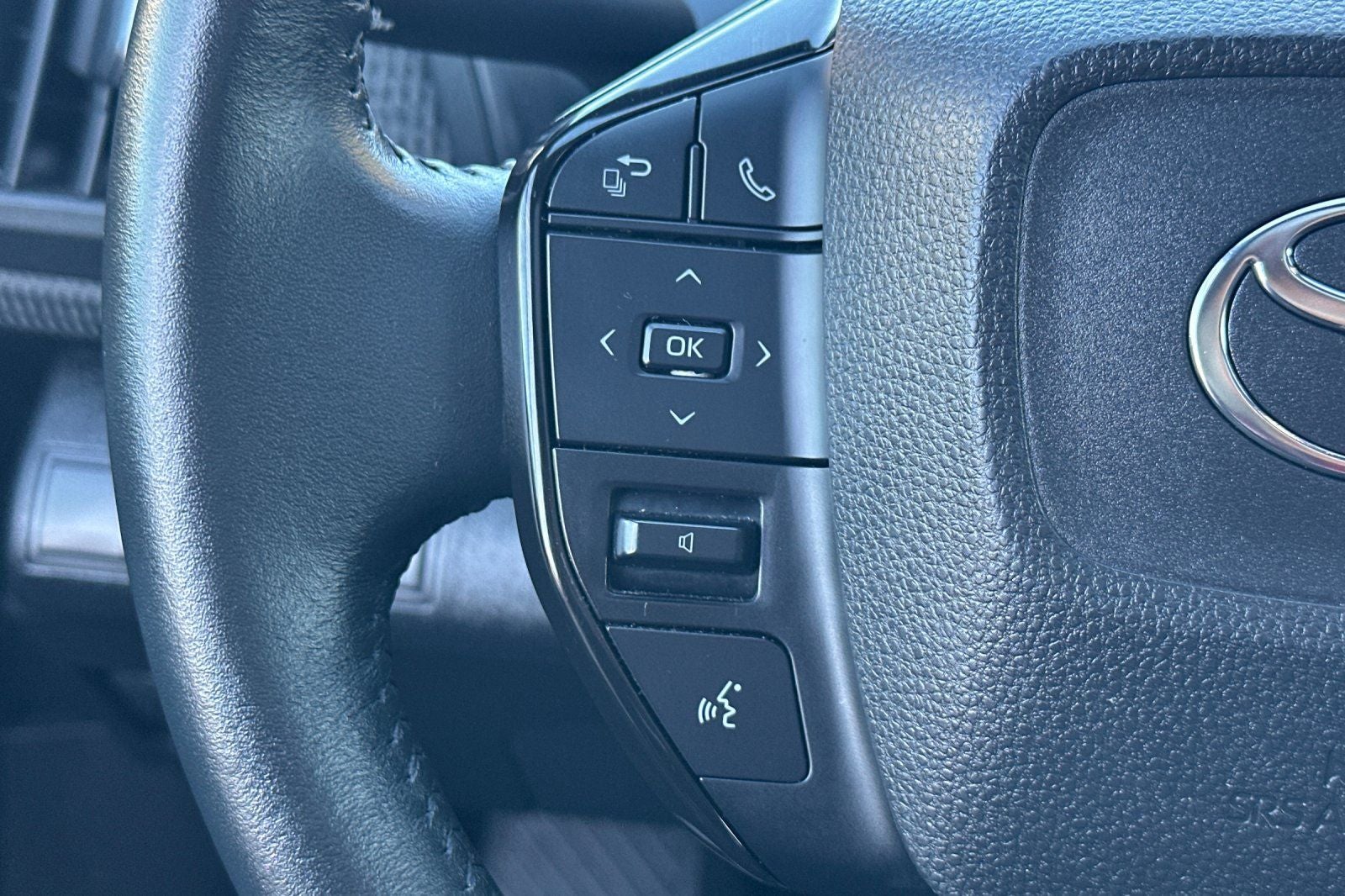 2023 Toyota bZ4X Limited