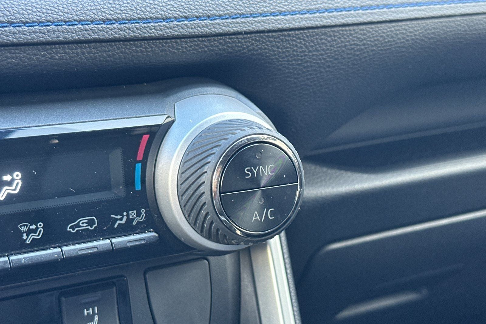 2019 Toyota RAV4 Hybrid XSE