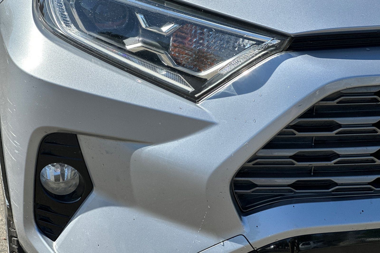 2019 Toyota RAV4 Hybrid XSE