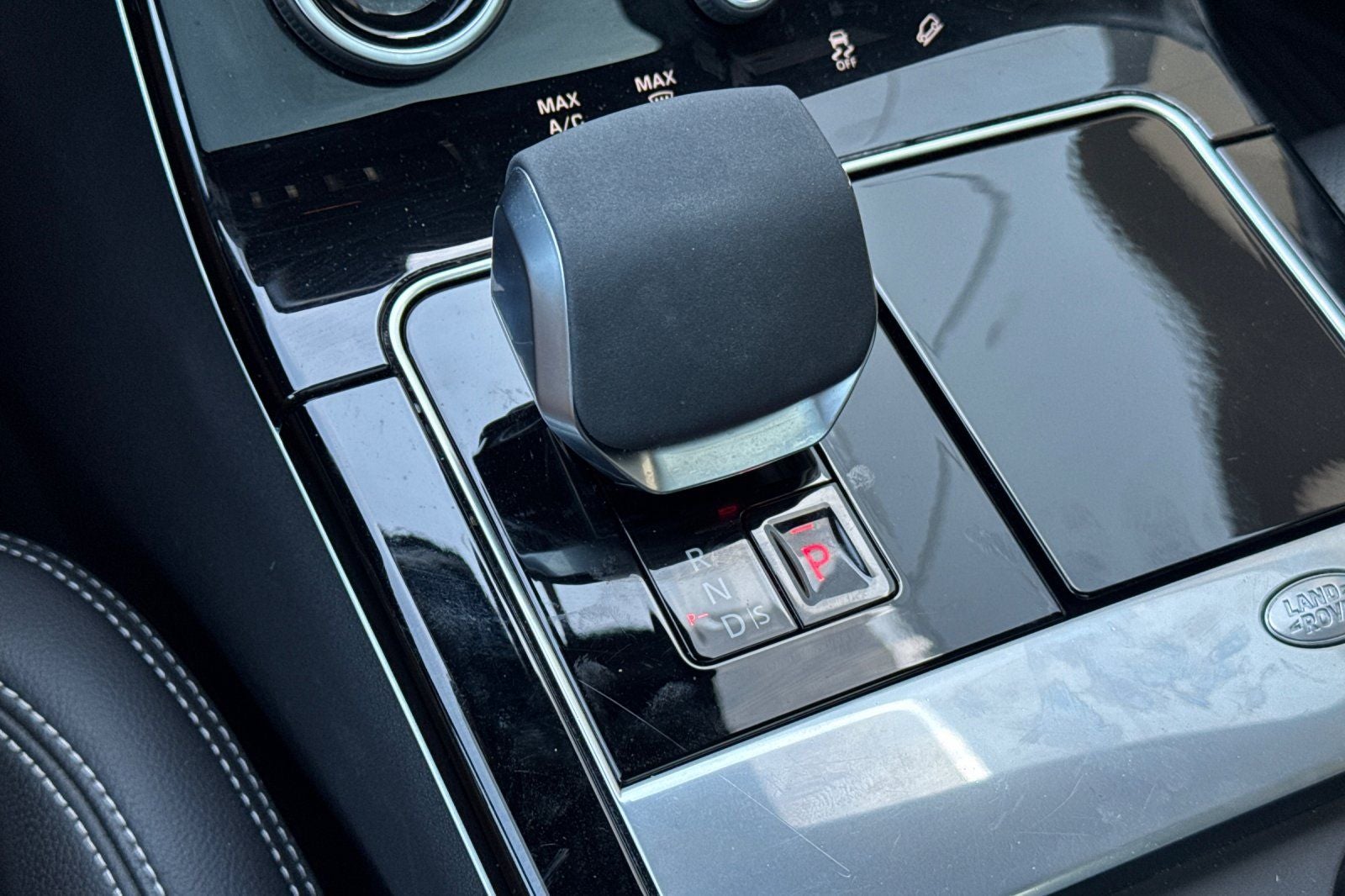 2022 Land Rover Range Rover Velar P250 R-Dynamic S