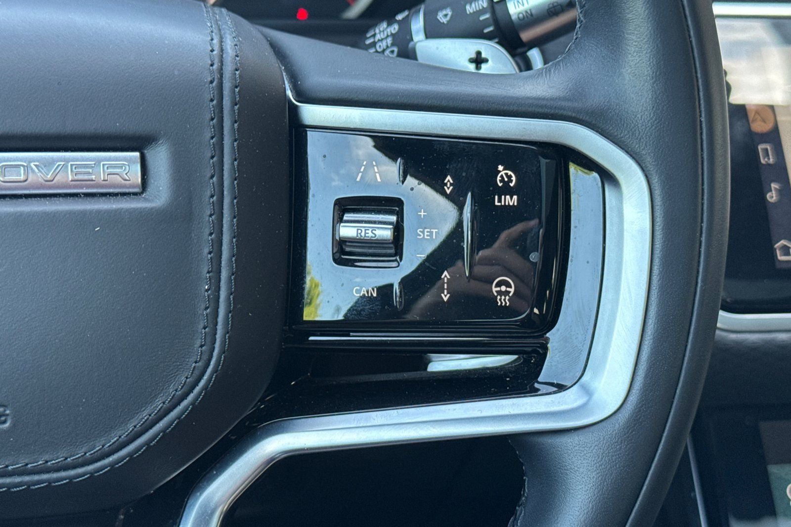 2022 Land Rover Range Rover Velar P250 R-Dynamic S