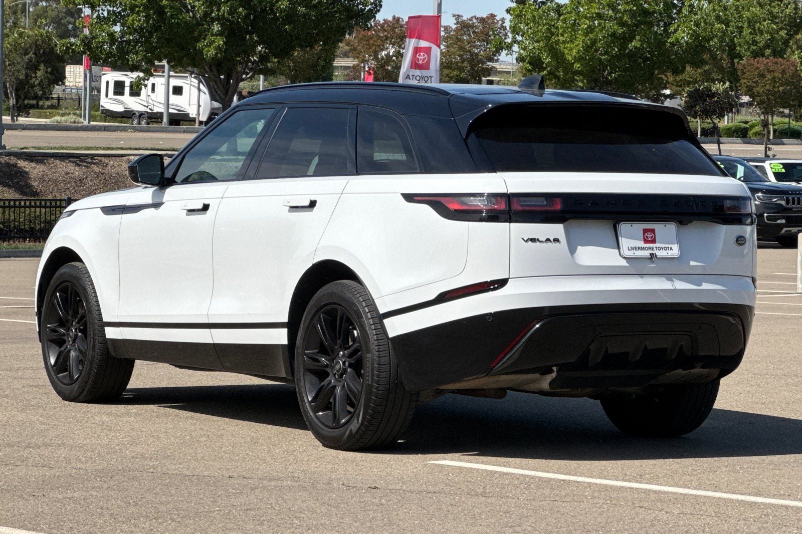 2022 Land Rover Range Rover Velar P250 R-Dynamic S