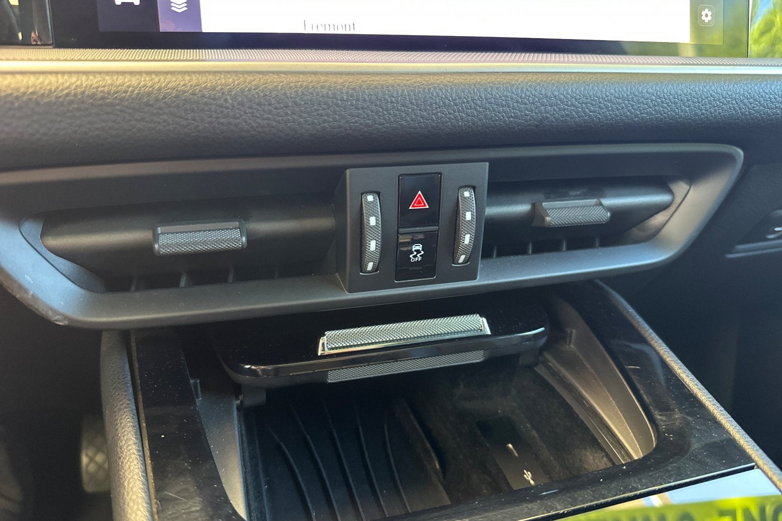 2025 Porsche Cayenne Base