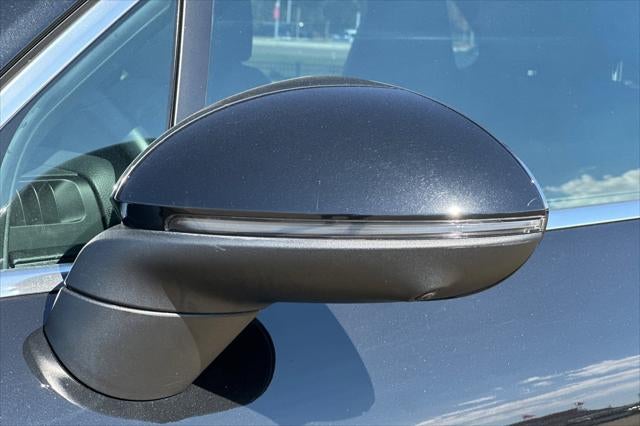 2025 Porsche Cayenne Base