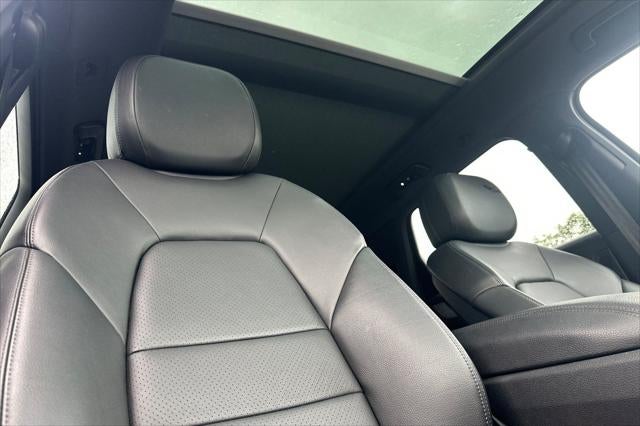 2024 Porsche Cayenne Base