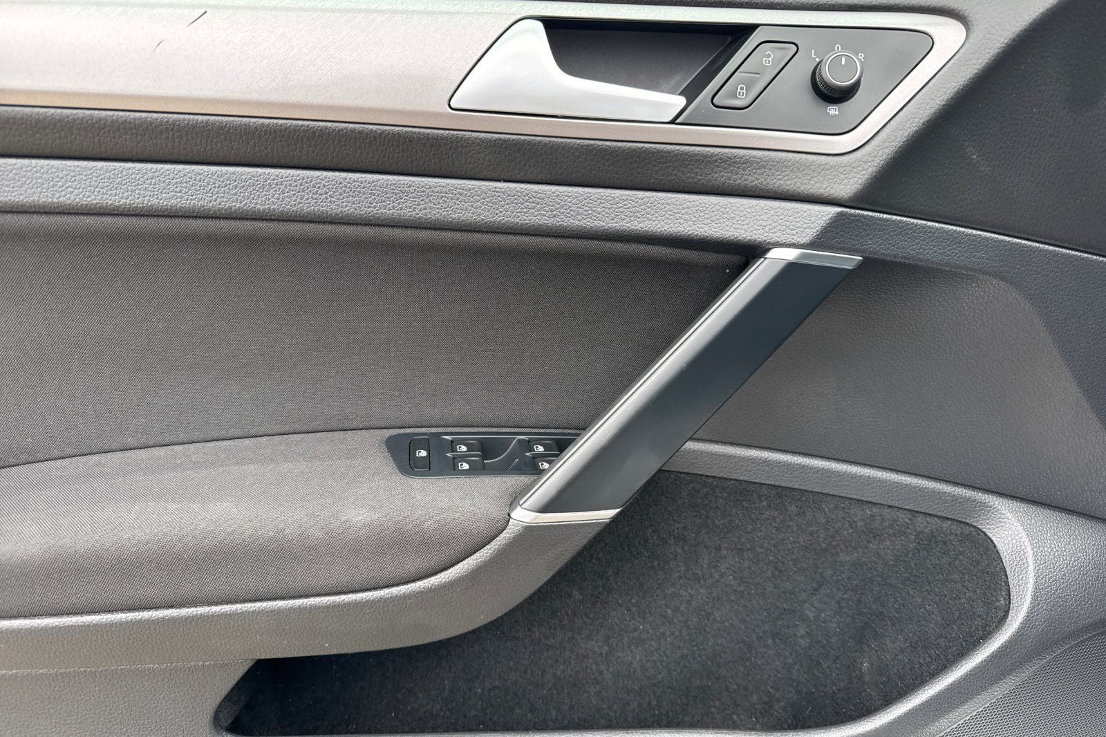 2016 Volkswagen e-Golf SE