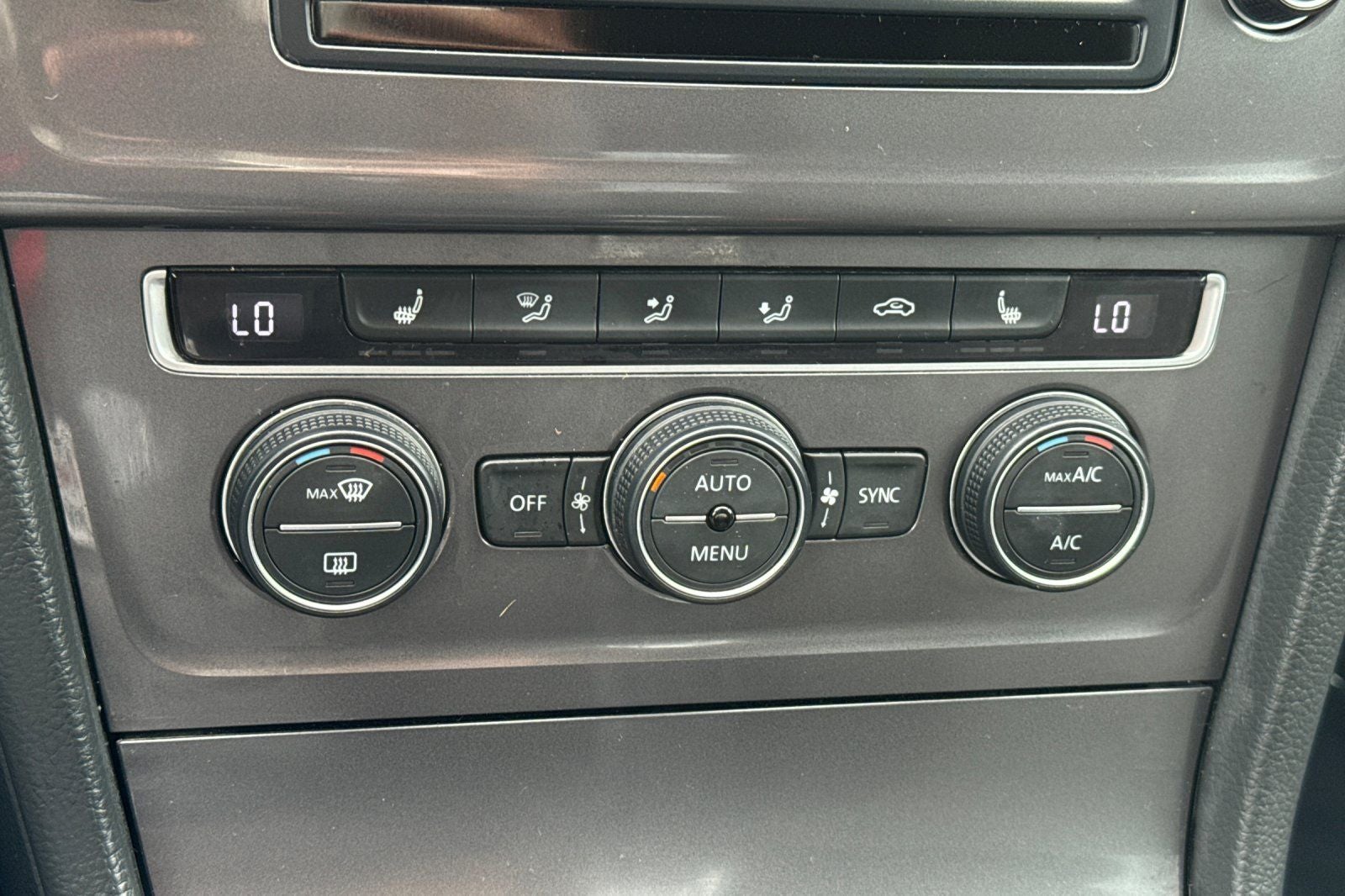 2016 Volkswagen e-Golf SE