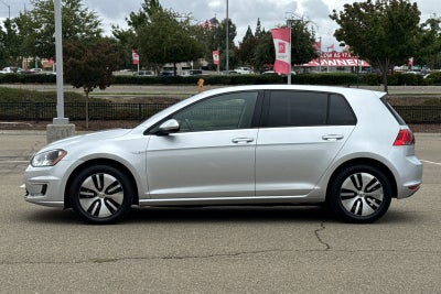 2016 Volkswagen e-Golf SE