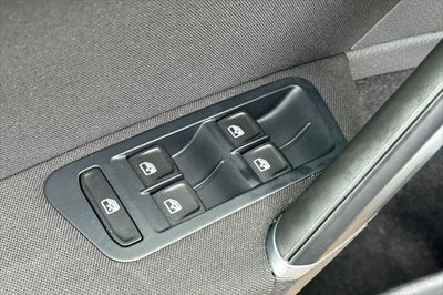 2016 Volkswagen e-Golf SE