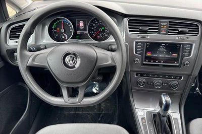 2016 Volkswagen e-Golf SE