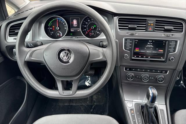2016 Volkswagen e-Golf SE
